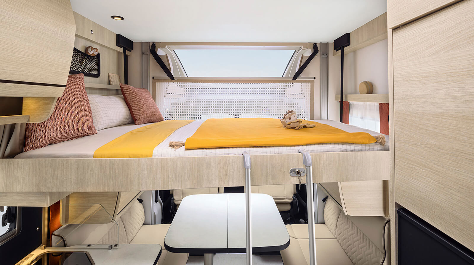 Interior photos RAPIDO Camper 686F