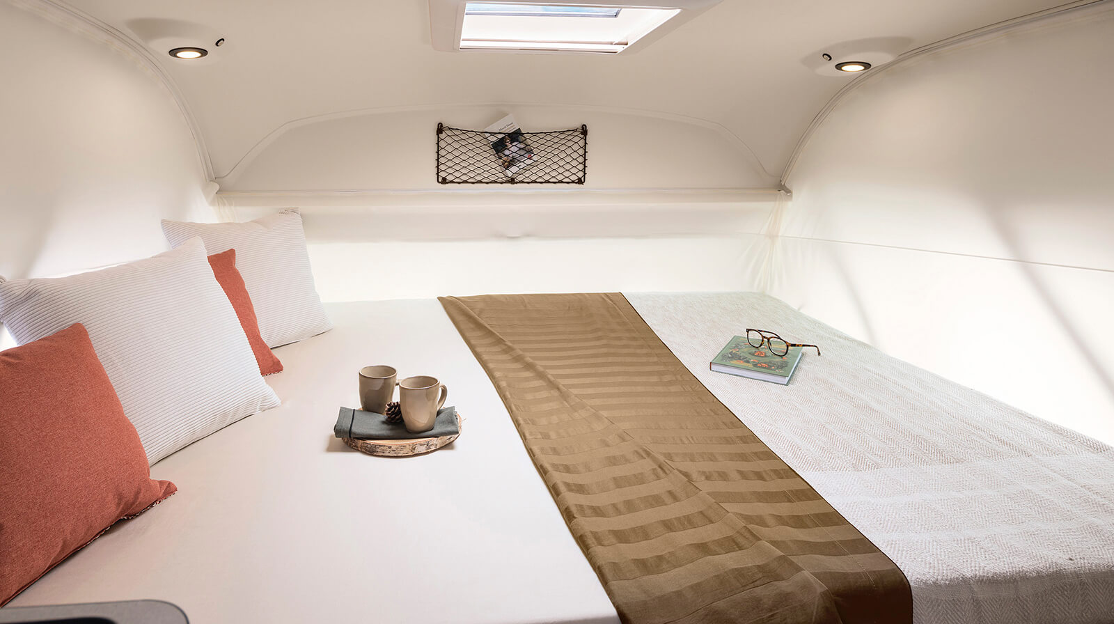 Interior photos RAPIDO Camper 854F