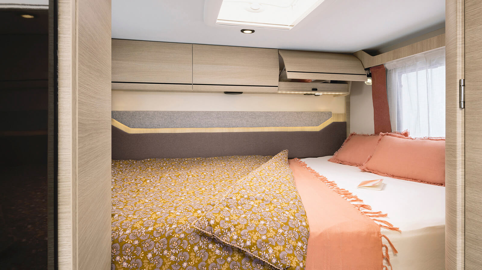 Interior photos RAPIDO Camper C03