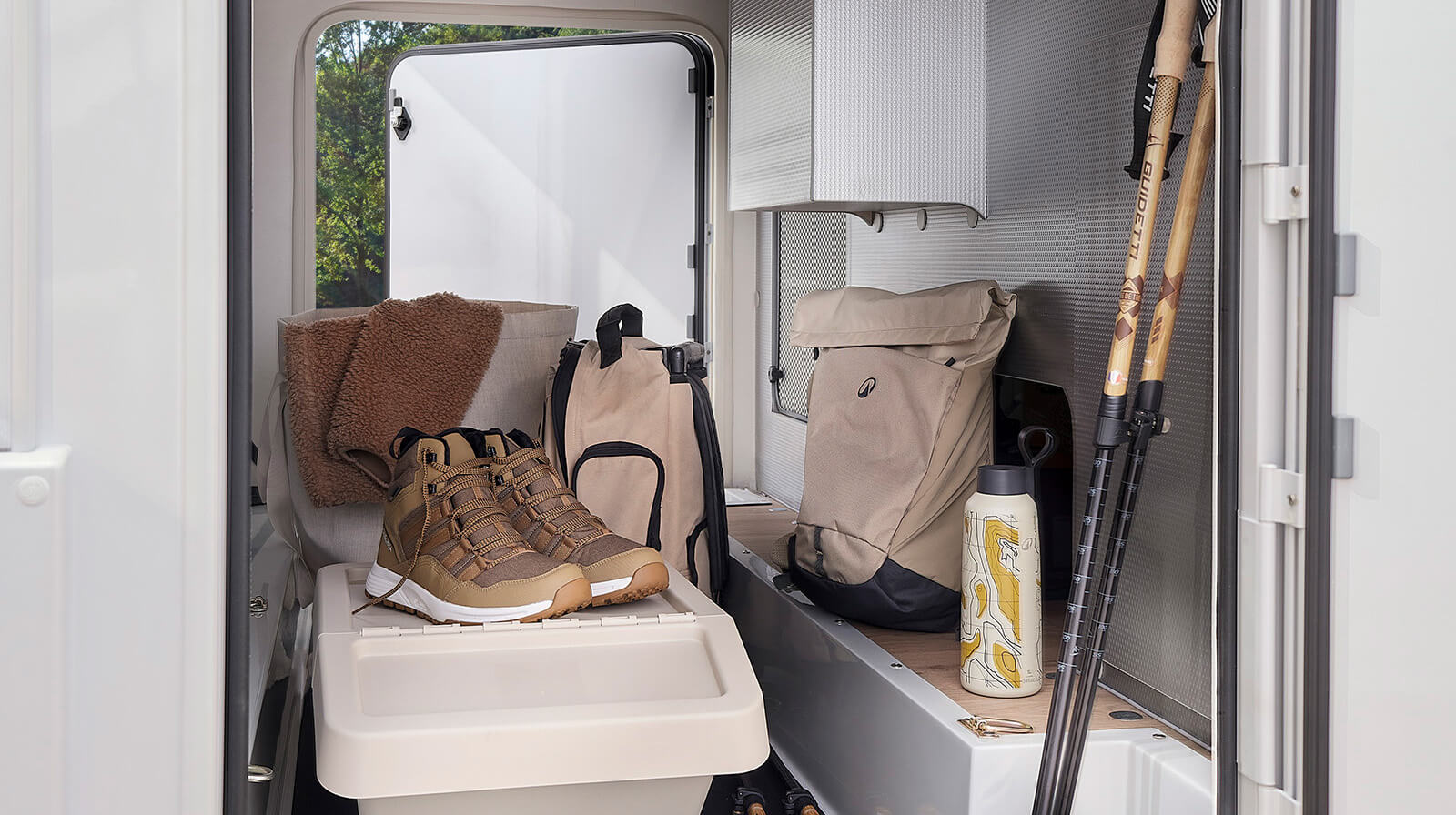 Interior photos RAPIDO Camper C66
