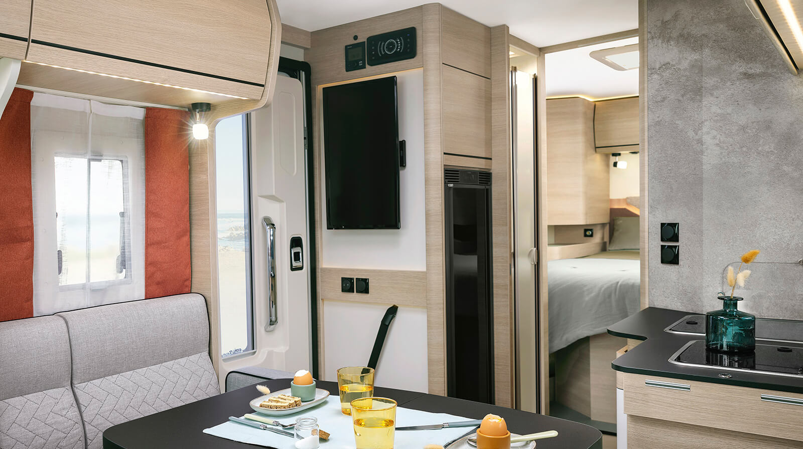 Interior photos RAPIDO Camper C86 NIGHT EDITION