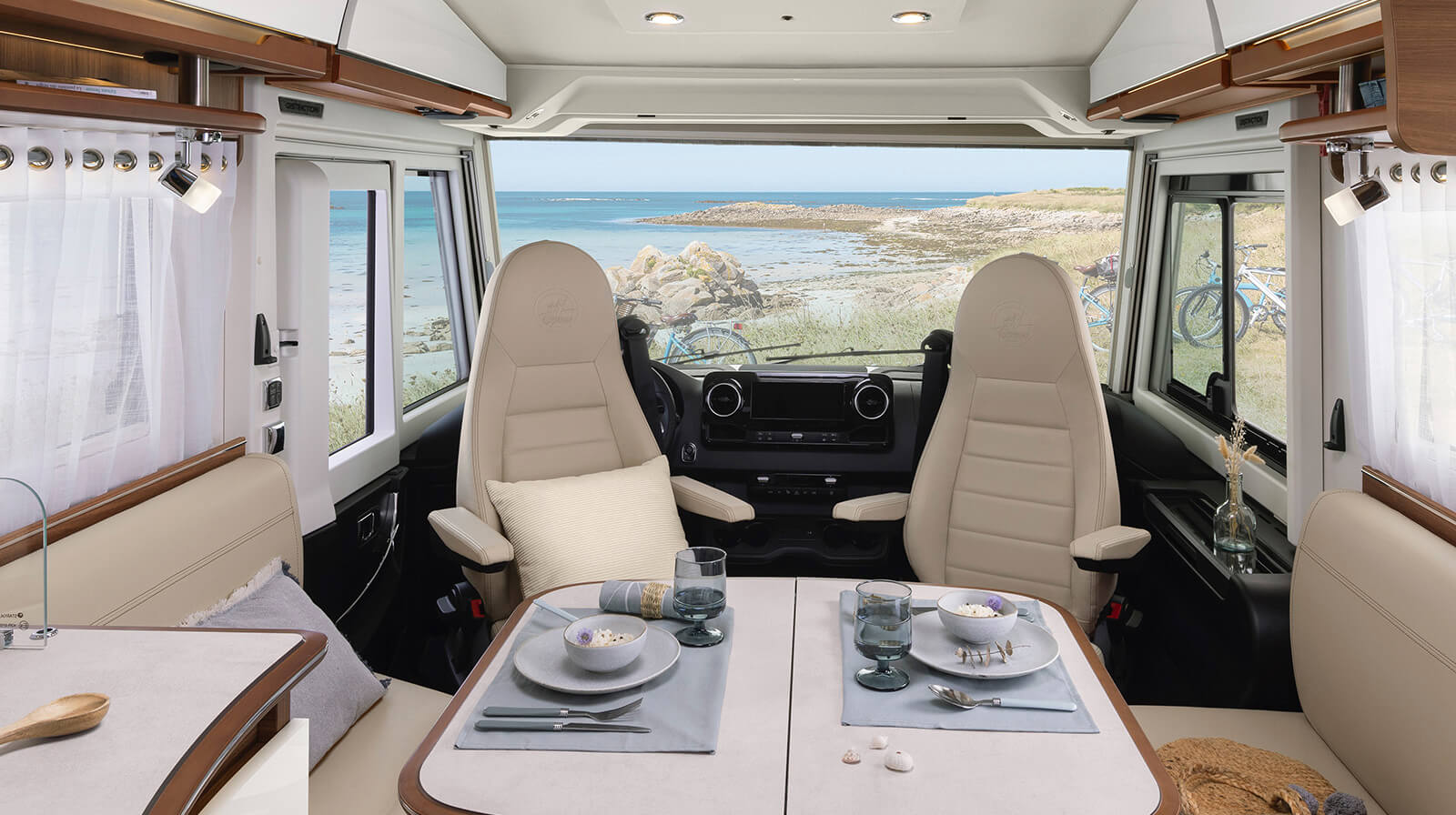 Interior photos RAPIDO Camper i66M