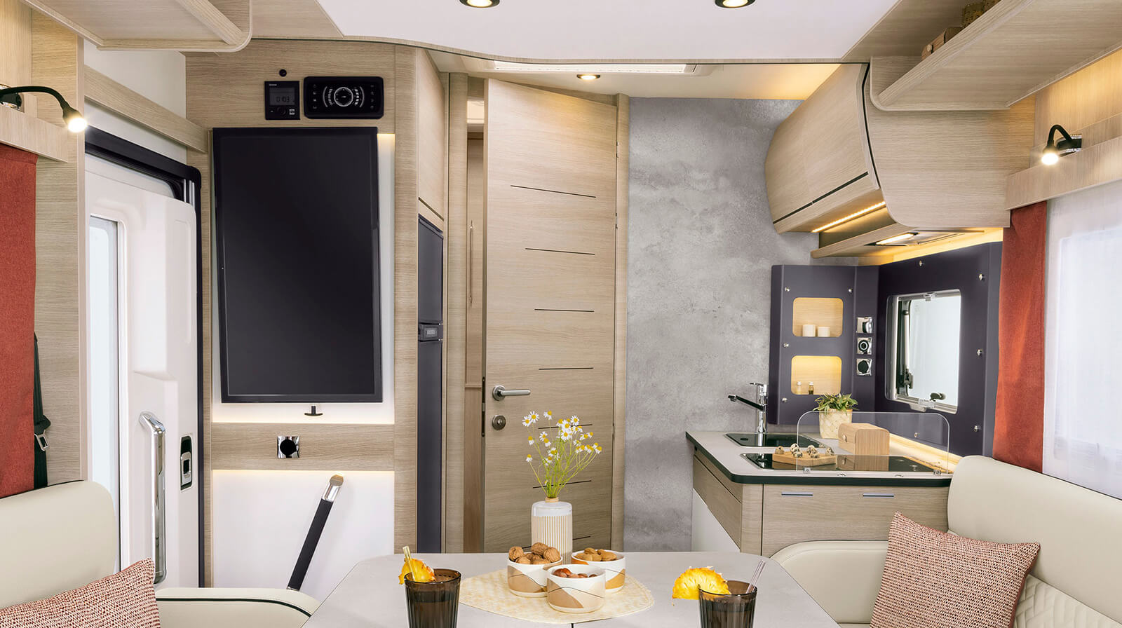 Interior photos RAPIDO Camper 606F