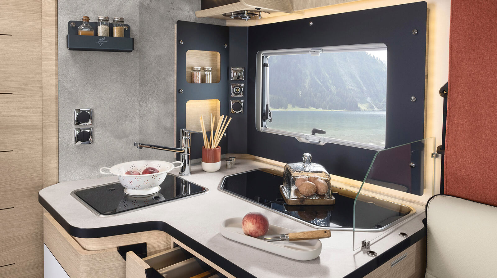 Interior photos RAPIDO Camper 686F