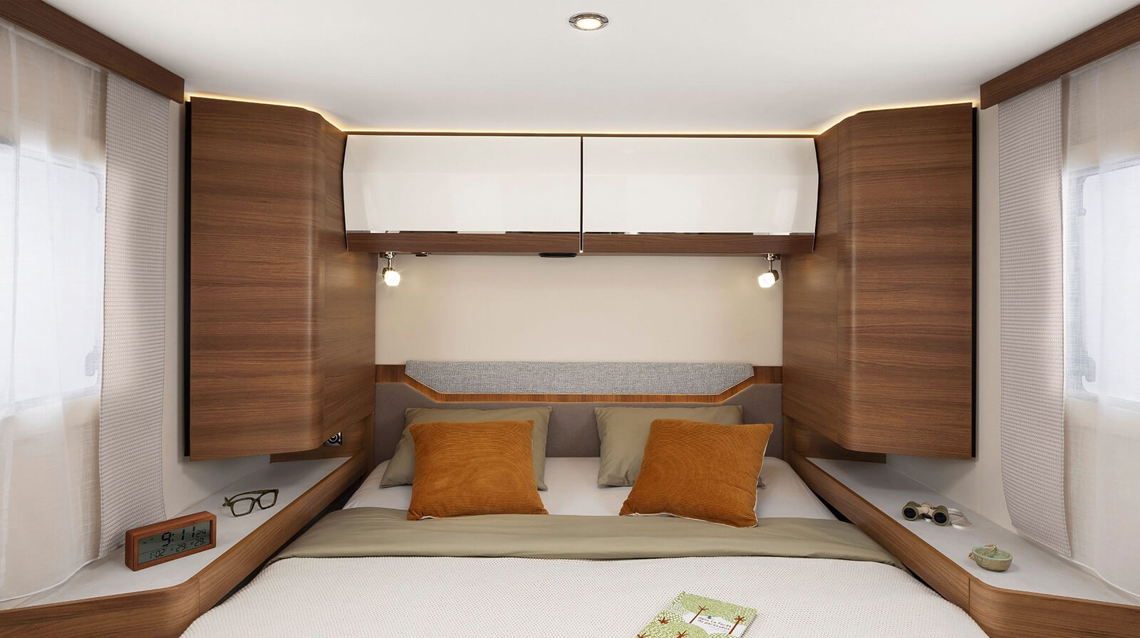 Interior photos RAPIDO Camper 696F