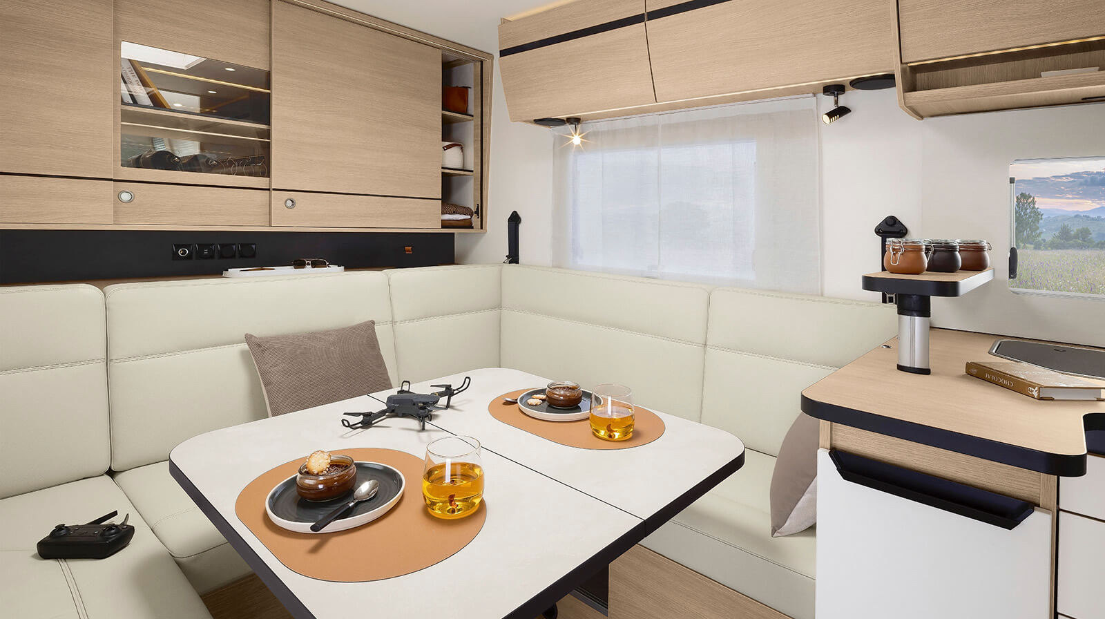 Interior photos RAPIDO Camper 854F