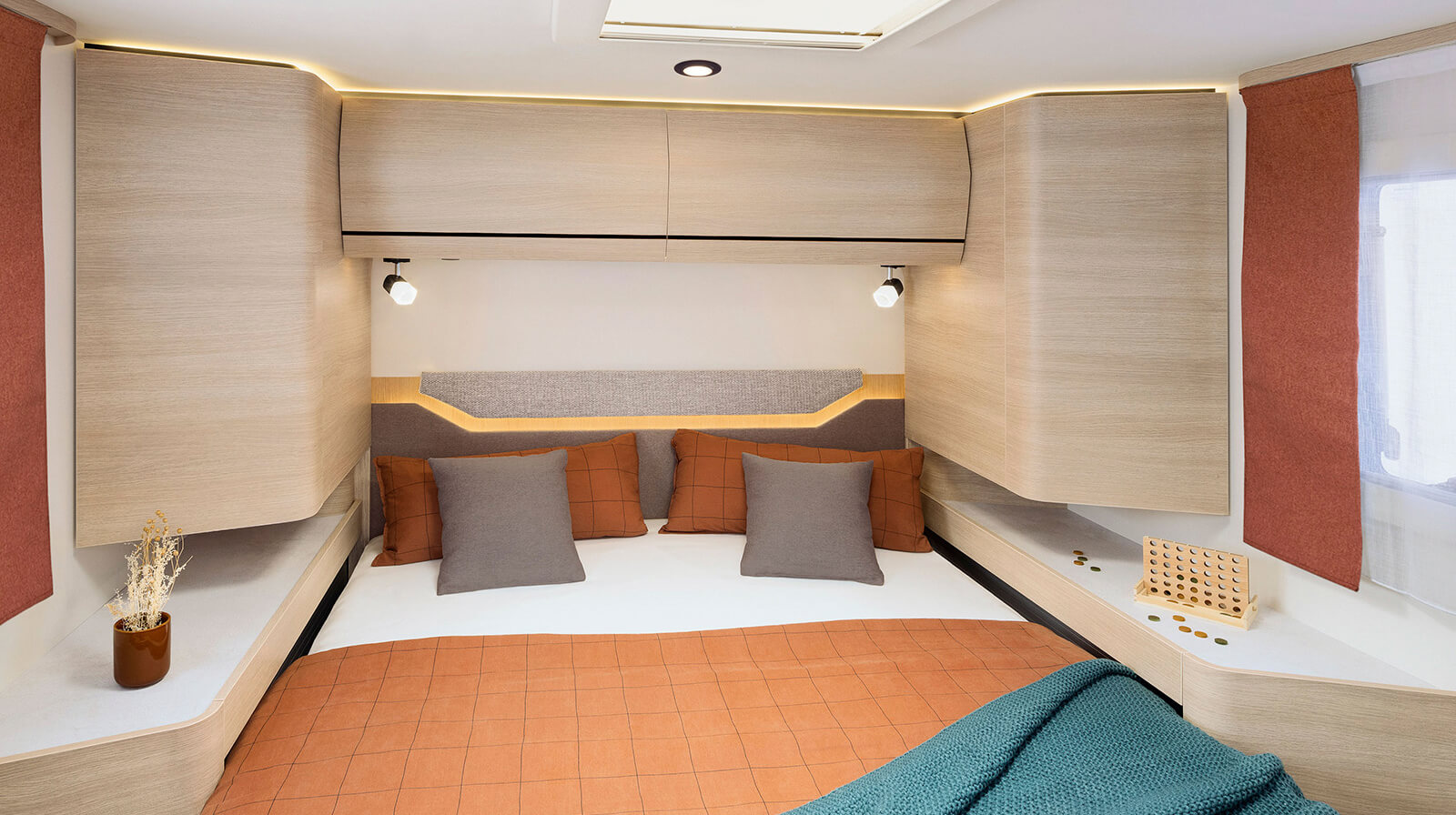 Interior photos RAPIDO Camper C50