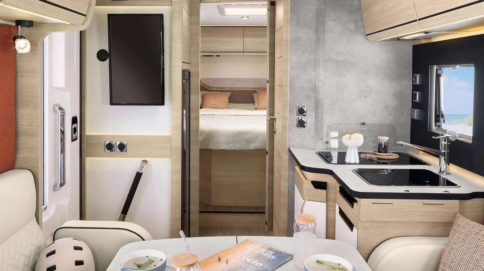 Interior photos RAPIDO Camper C86i
