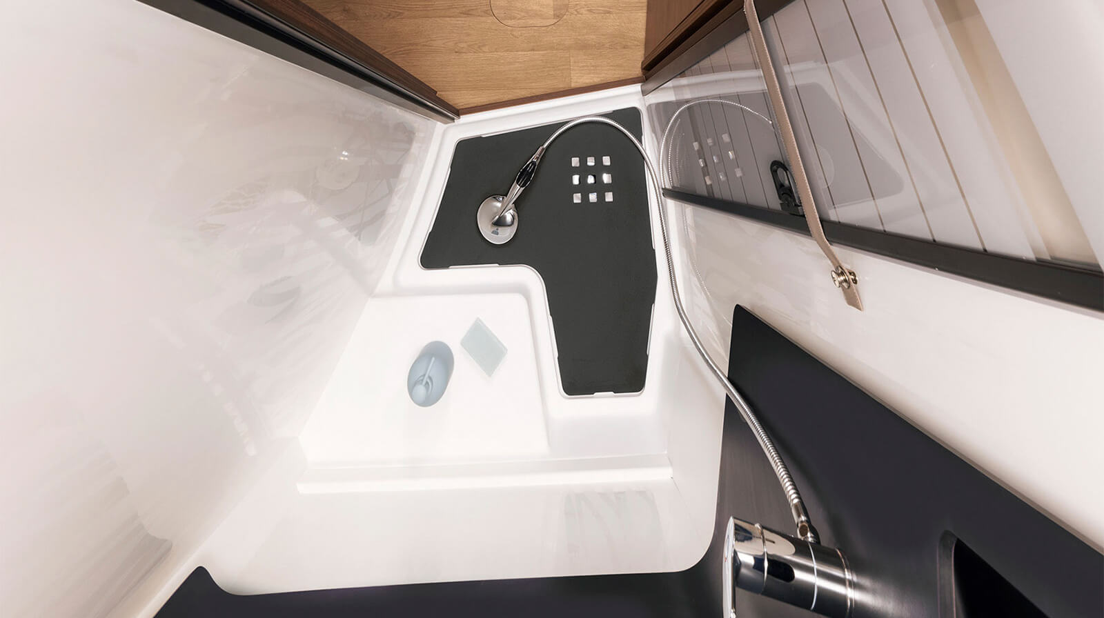 Interior photos RAPIDO Camper i66M ALDE