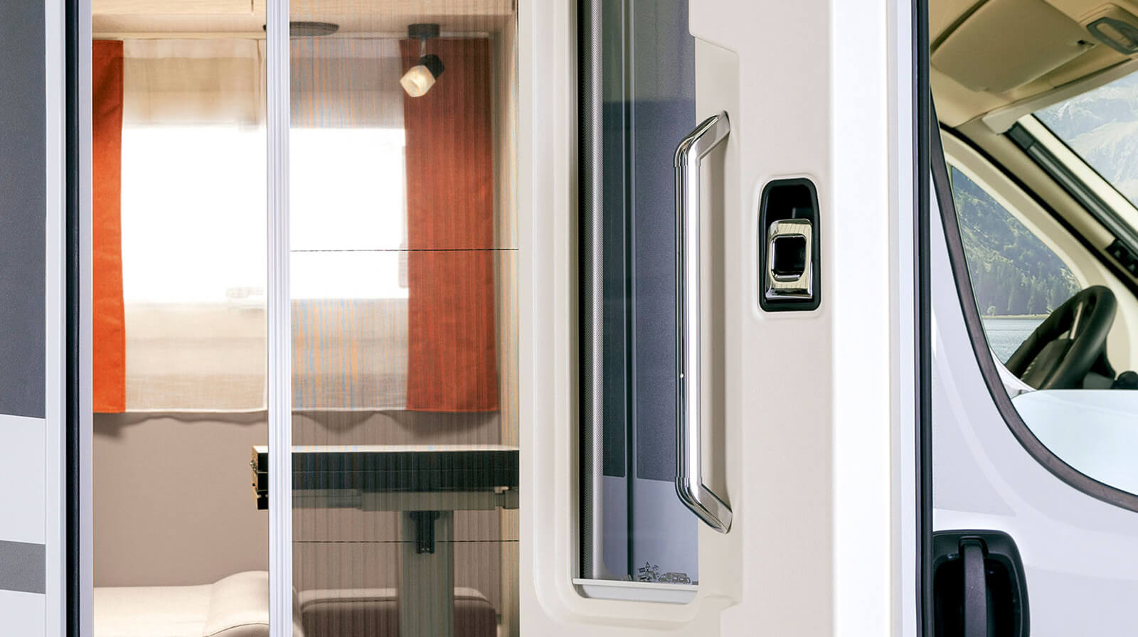 PHOTOS INTÉRIEURES RAPIDO Camping-car C55i